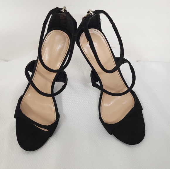 Fashion Nova Black Sequins Heel size 7.5 - Picture 3 of 10